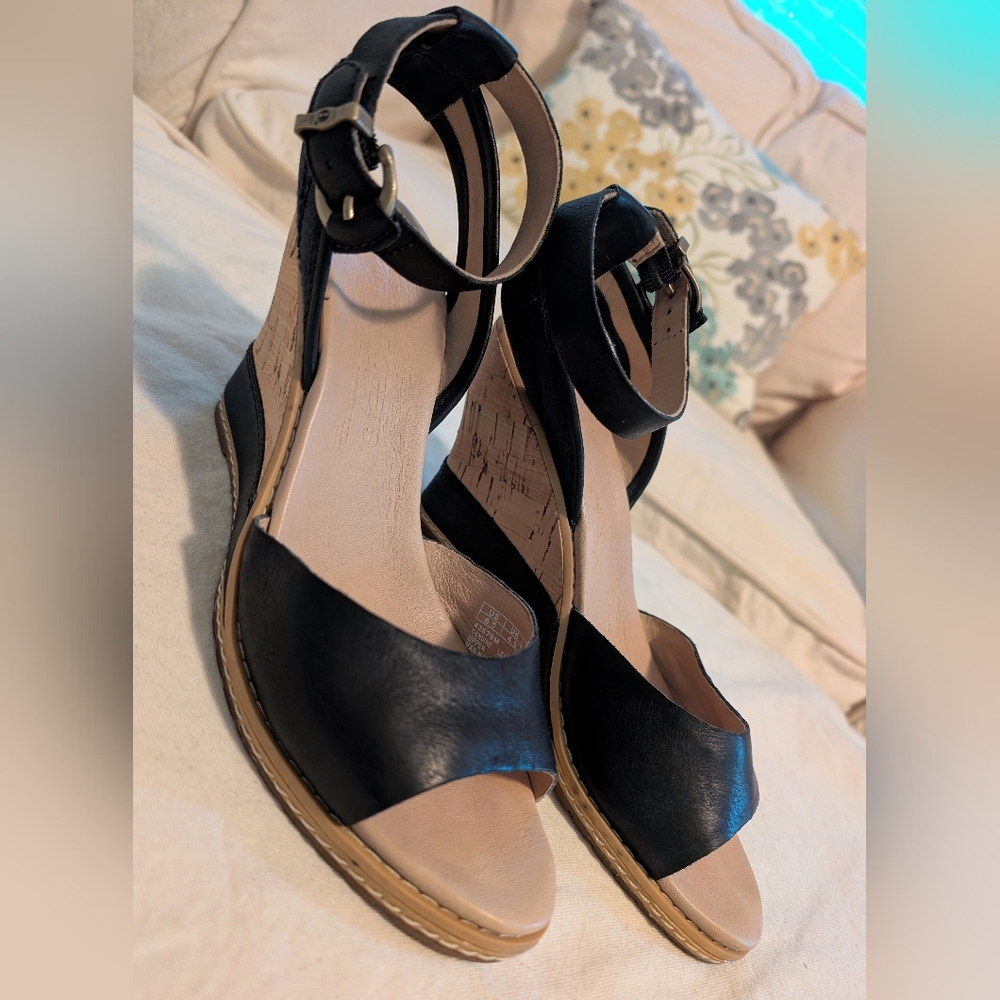 Timberland Earthkeepers Maeslin Black Wedge Sandals Women's 6.5